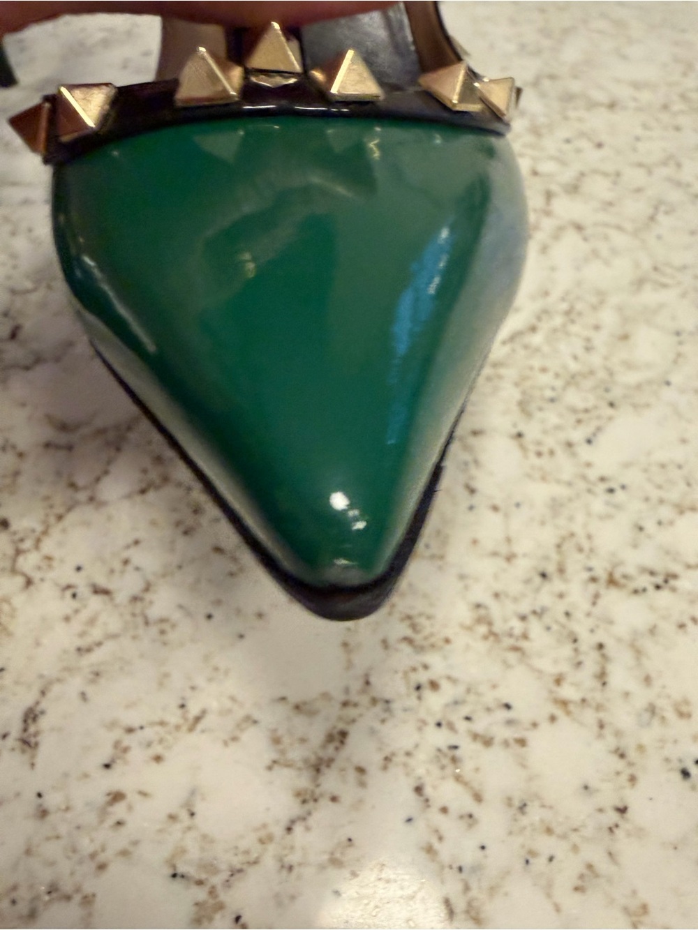 Rare! Valentino Rockstud Pointed-Toe Slingback Pumps in Green - Picture 9 of 13